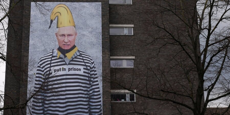 A mural depicting Russian dictator Vladimir Putin in Cologne, Germany