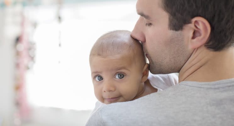 Padres más involucrados tendrían hijos más inteligentes. Tom Merton / Getty Images.