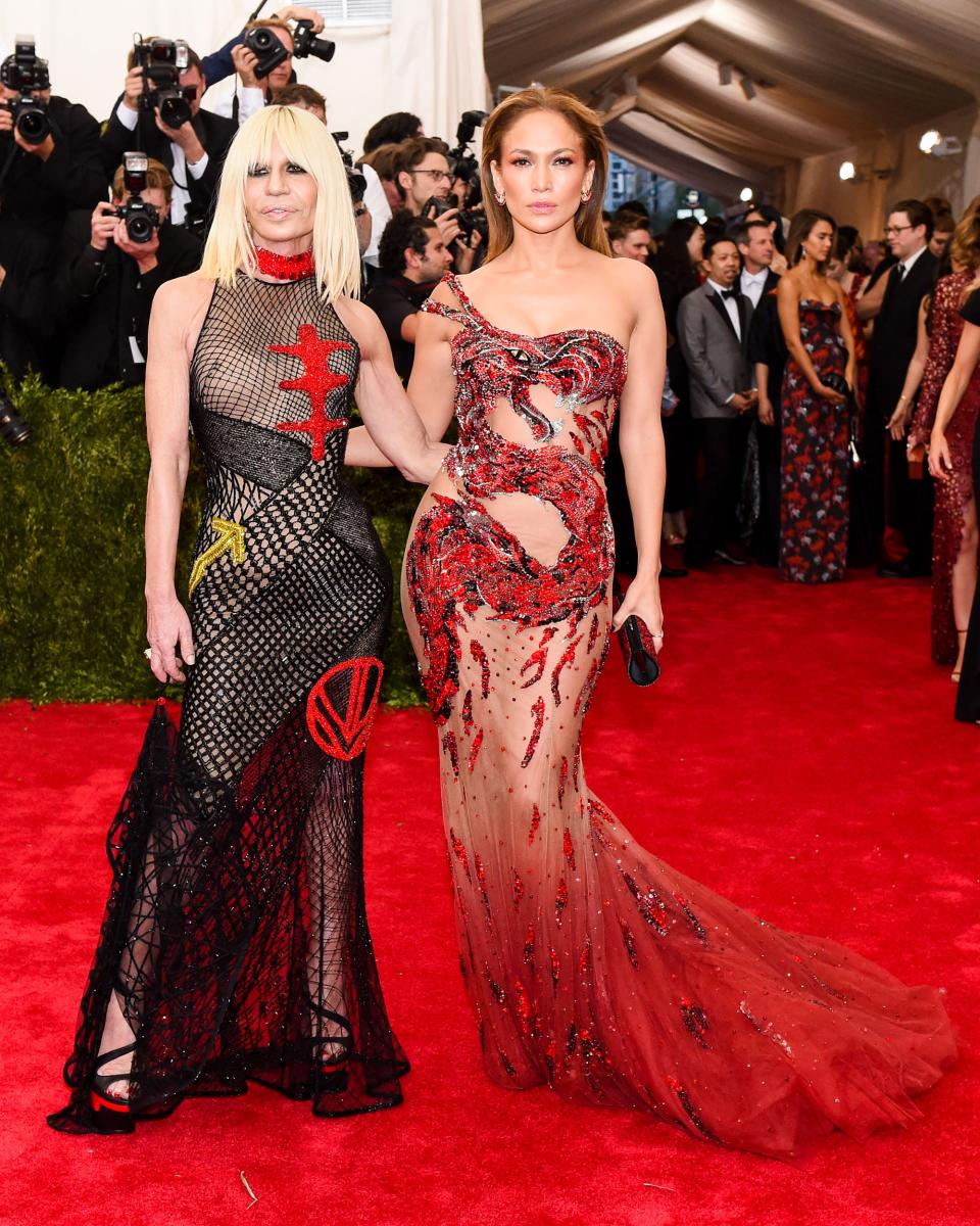 <h1 class="title">Donatella Versace and Jennifer Lopez, both in Atelier Versace</h1><cite class="credit">Photo: BFAnyc.com</cite>