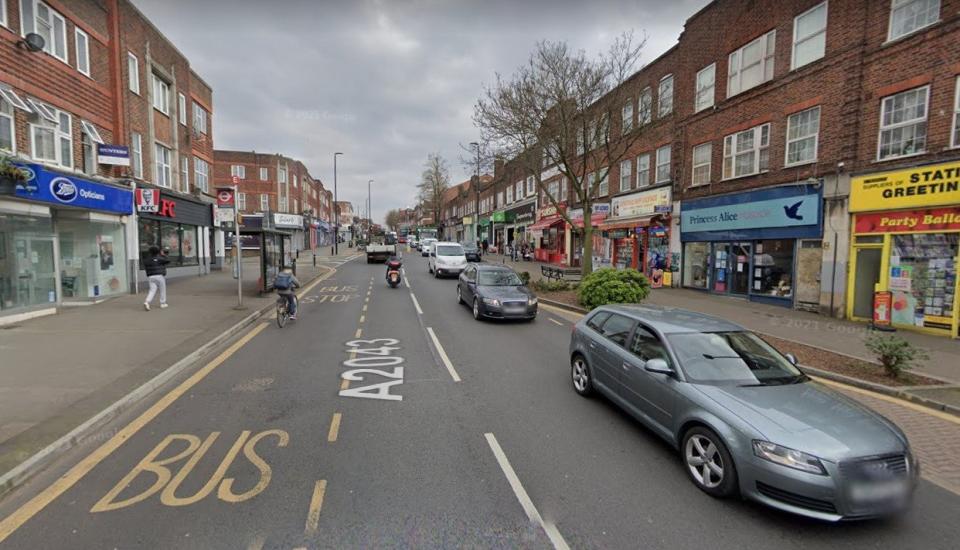 Central Road, Worcester Park (Google Maps)