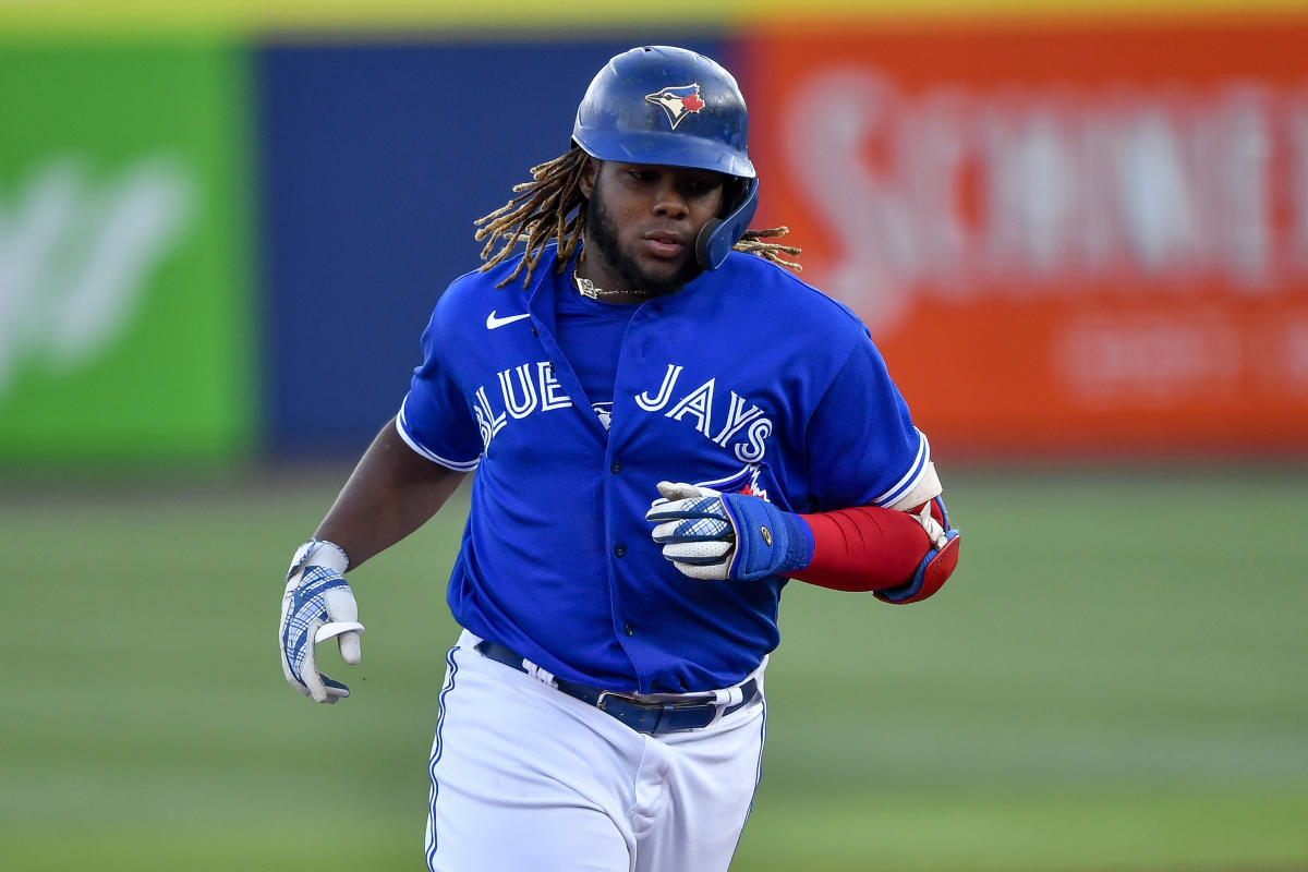 Vladimir Guerrero Jr. Suffers Oblique Strain - MLB Trade Rumors