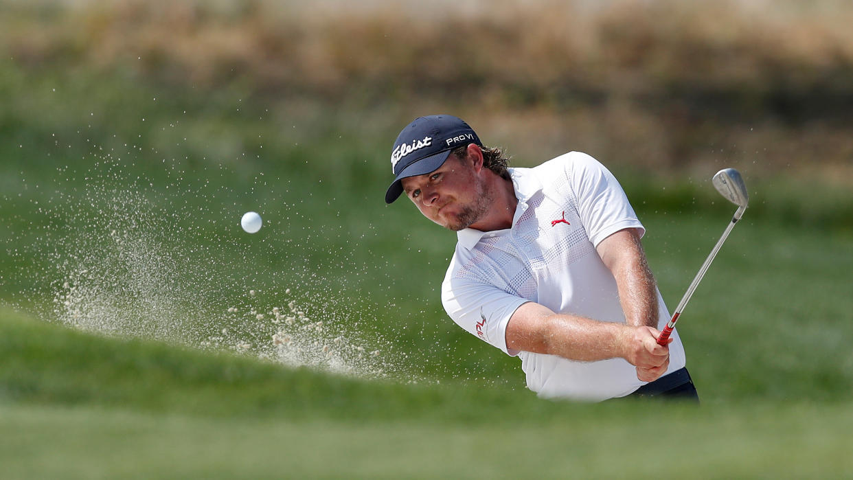  Eddie Pepperell hitting a bunker shot 