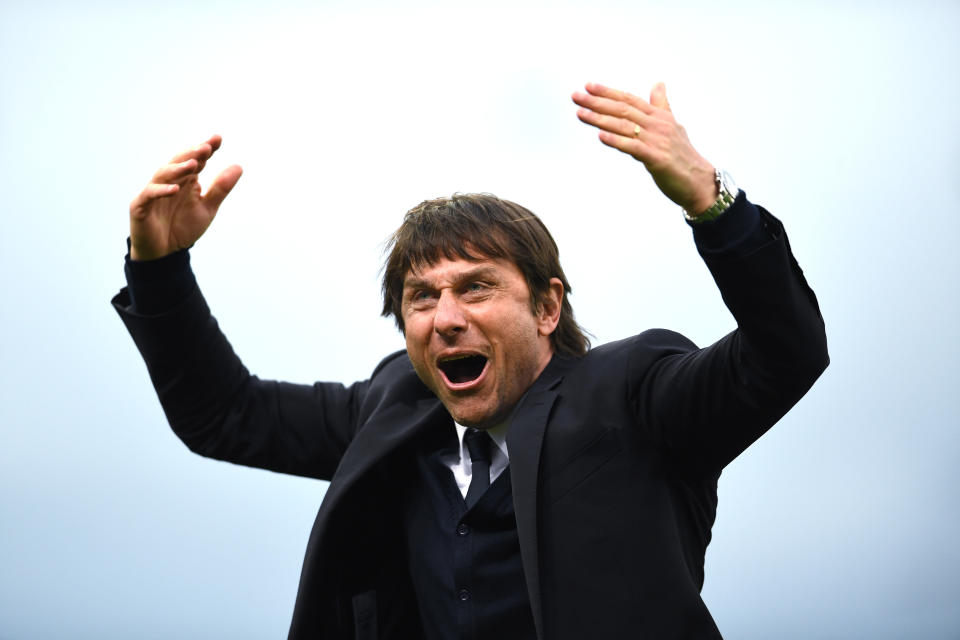 Chelsea manager Antonio Conte is still highly respected in Italy despite his Chelsea struggles this season.