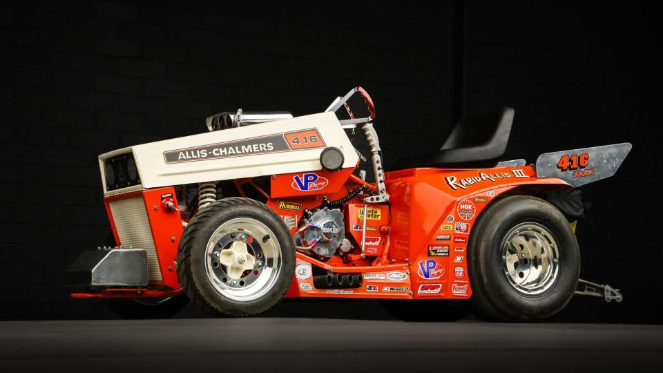 Hot Rod Allis-Chalmers Lawn Dragster Runs on Nitromethane and Screams photo