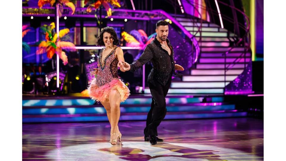 Amanda Abbington and Giovanni Pernice dance the salsa in week two