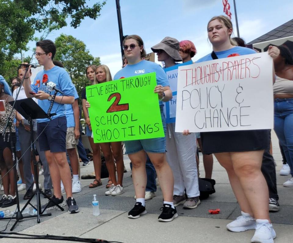 college student demonstrate for gun safety