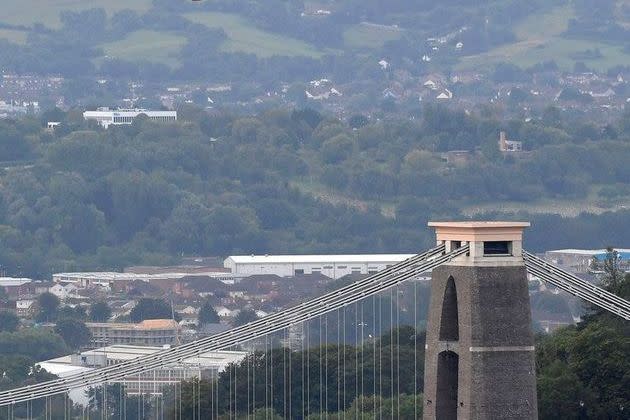 <p>Une montgolfière Dark Vador au dessus de Bristol, en Angleterre, jeudi.</p>