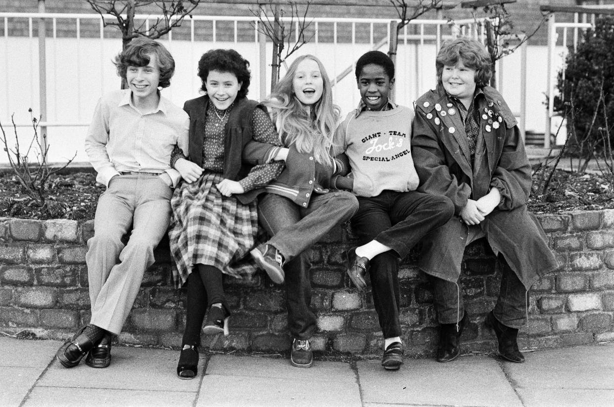 The cast of the BBC children's television series Grange Hill. Left to right, Mark Baxter, Mandy Mealing, Carey Born, Mark Bishop and Peter Moran, 25th January 1980. (Photo by Doreen Spooner/Daily Mirror/Mirrorpix/Getty Images)