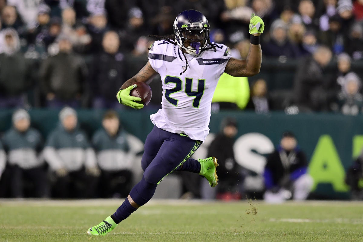 Seahawks sign RB Marshawn Lynch out of retirement amid injuries