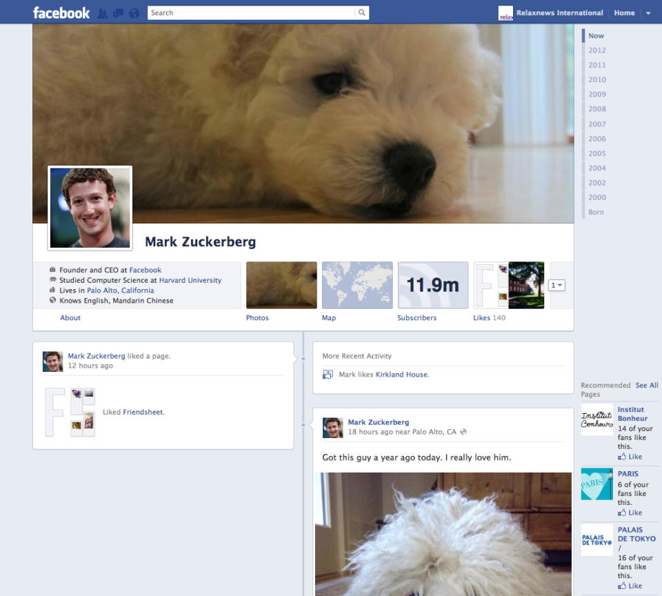 Mark Zuckerberg's Facebook page with Friendsheet endorsement