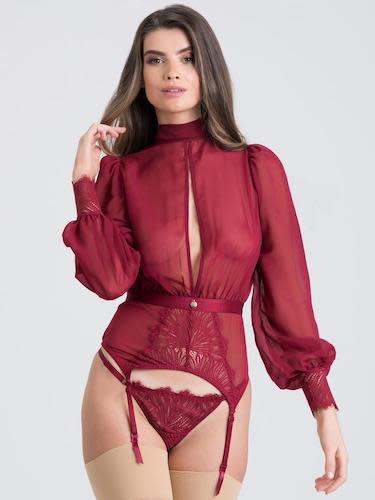 12 Holiday Lingerie Sets That'll Put You On The Naughty List - Yahoo Sports