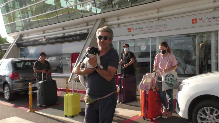 Chino Darín, Úrsula Corberó y Ricardo Darín en Punta del Este