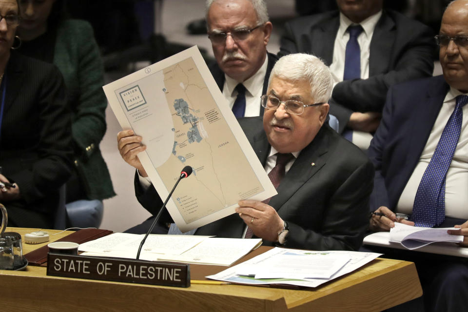 El presidente palestino Mahmud Abás en una reunión en las Naciones Unidas el 11 de febrero de 2020. (AP Photo/Seth Wenig, File)