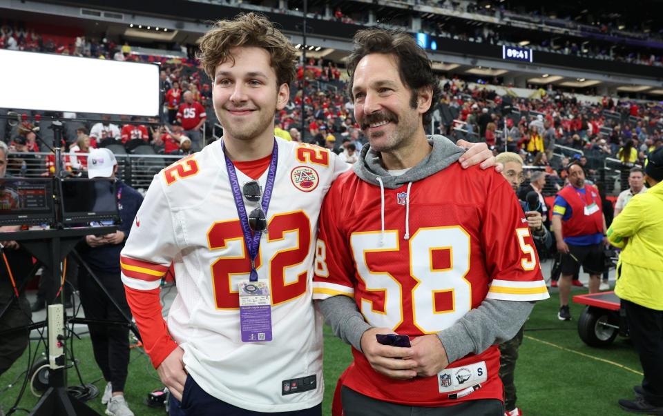 US actor and long-time Kansas City Chiefs fan Paul Rudd appeared on the field sporting a moustache, alongside his teenage son Jack Rudd