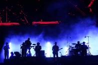 La banda argentina de rock Los Fabulosos Cadillacs se presenta en un concierto gratuito en el Zócalo de la Ciudad de México el sábado 3 de junio de 2023. (Foto AP/Aurea Del Rosario)