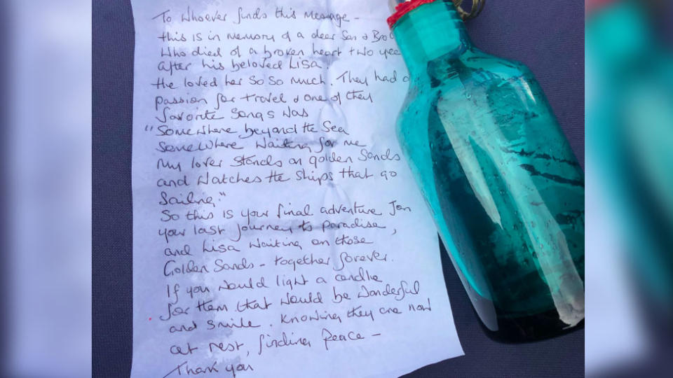 The message in the bottle from the Thames pays tribute to a loving couple Jon and Lisa. Source: Twitter/James Herring