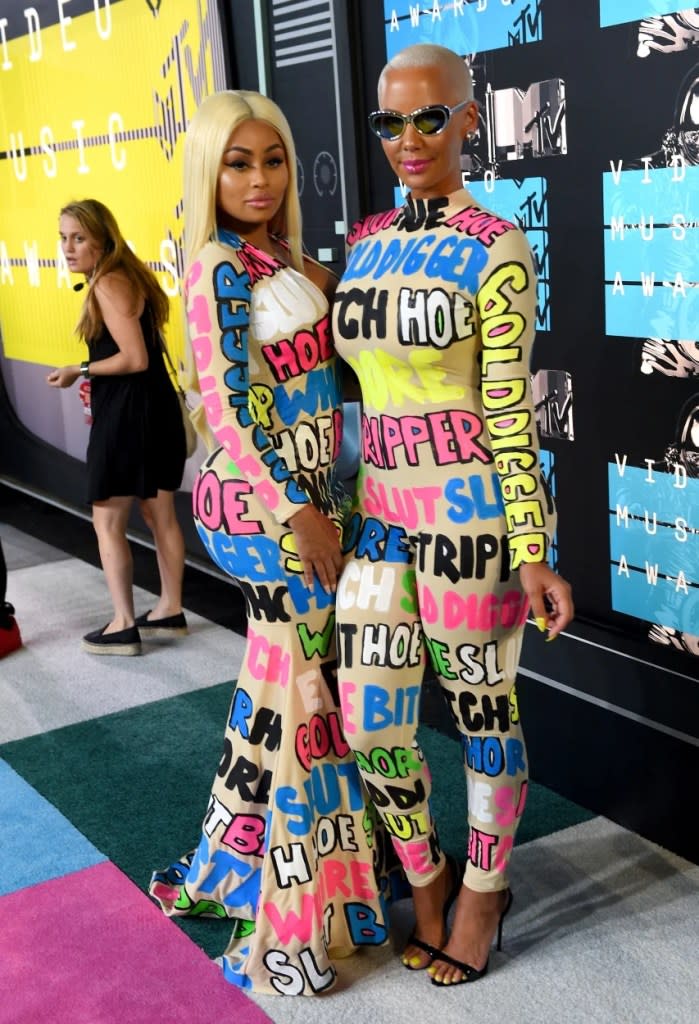 Blac Chyna and Amber Rose arrive at the 2015 MTV VMAs (Getty Images)