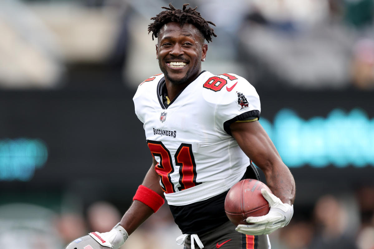 Antonio Brown reaches agreement with Buccaneers, ESPN report says - WISH-TV, Indianapolis News, Indiana Weather