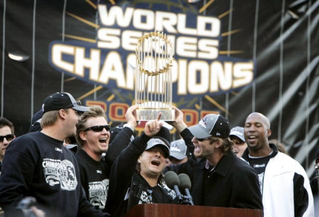 Chicago White Sox 2005 Champions Roster Black T Shirt