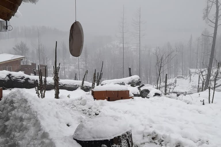 Lago Puelo, otra de las localidades afectadas por las nevadas