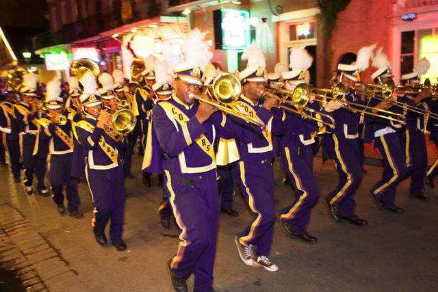 New Orleans' Mardi Gras parades are back and so are high school marching  bands : NPR