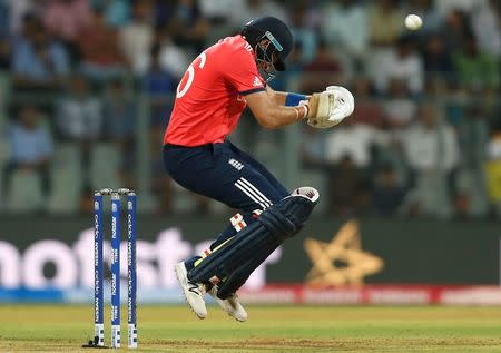 Cricket - West Indies v England - World Twenty20 cricket tournament - Mumbai, India, 16/03/2016. England's Joe Root evades a rising delivery. REUTERS/Danish Siddiqui
