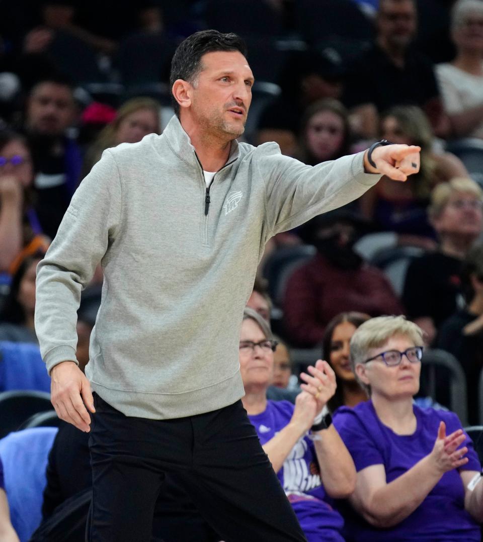 Mercury head coach Nate Tibbetts calls to his team during a game against the Mystics at the Footprint Center in Phoenix on Thursday, May 23, 2024.