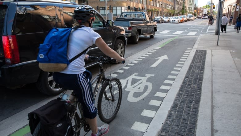 Public meeting tonight for Bloor Street bike lanes pilot project