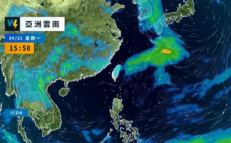 明日又有一波微弱鋒面通過，東北部雲量仍偏多。（圖／翻攝自天氣風險 WeatherRisk 臉書）