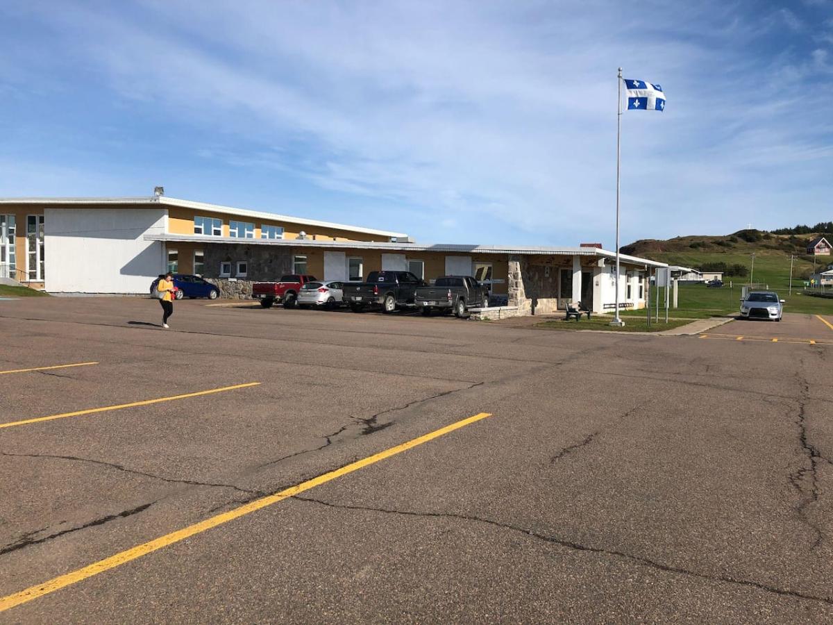 Teens suffer minor injuries following car accident at high school on Quebec’s Magdalen Islands