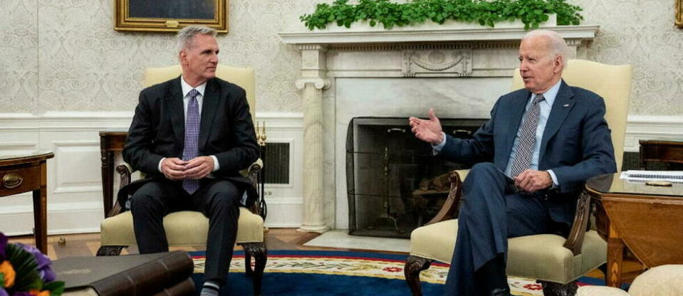Les discussions entre Biden et McCarthy ont finalement accouché d'un accord.   - Credit:DREW ANGERER / GETTY IMAGES NORTH AMERICA / Getty Images via AFP