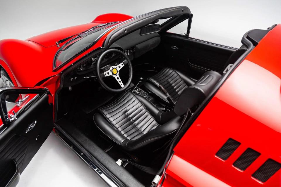 1972 ferrari dino 246 gts interior