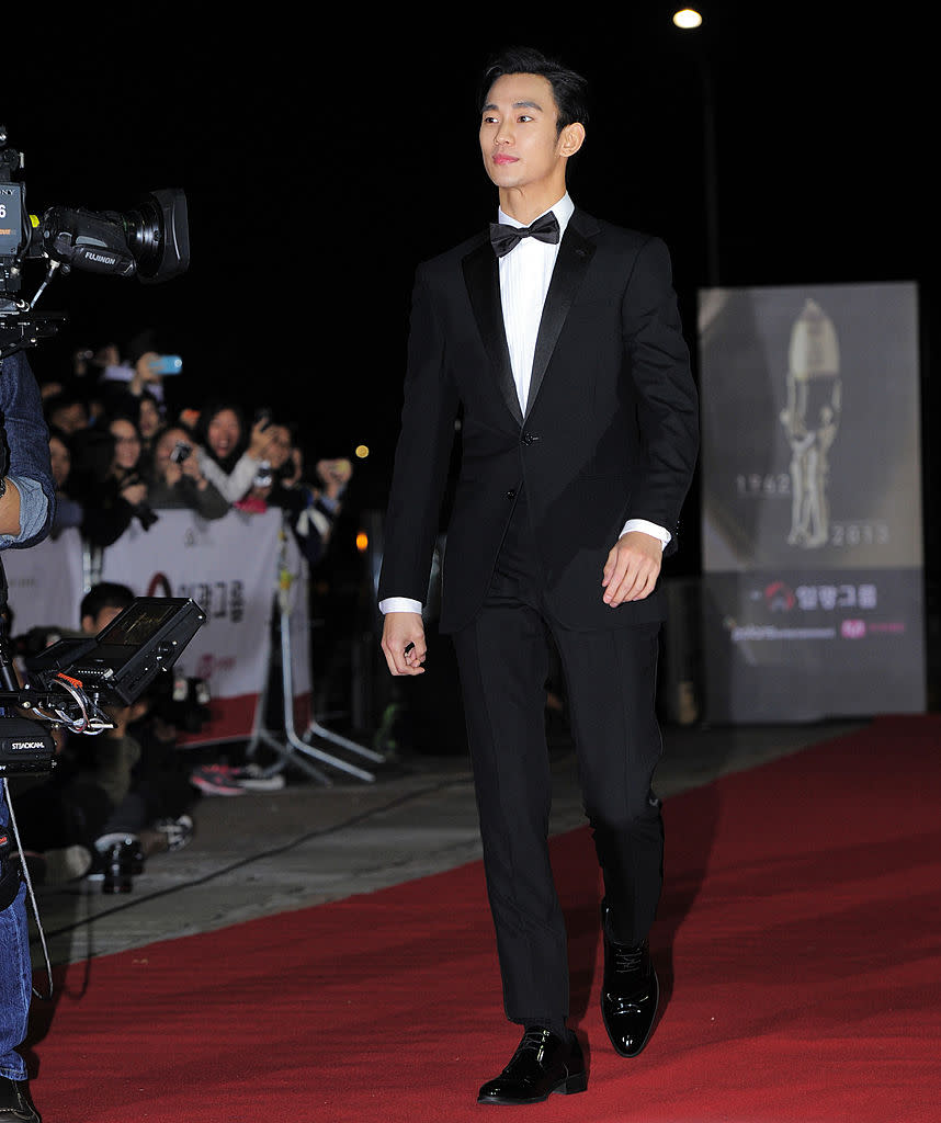 SEOUL, SOUTH KOREA - NOVEMBER 01: Kim Soo-Hyun poses for photographs upon arrival during the 50th Dae Jong Film Awards at KBS Hall on November 1, 2013 in Seoul, South Korea. (Photo by The Chosunilbo JNS/Multi-Bits via Getty Images)
