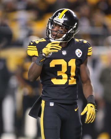 Nov 16, 2017; Pittsburgh, PA, USA; Pittsburgh Steelers defensive back Mike Hilton (31) reacts after being flagged for pass interference against the Tennessee Titans during the fourth quarter at Heinz Field. The Steelers won 40-17. Mandatory Credit: Charles LeClaire-USA TODAY Sports