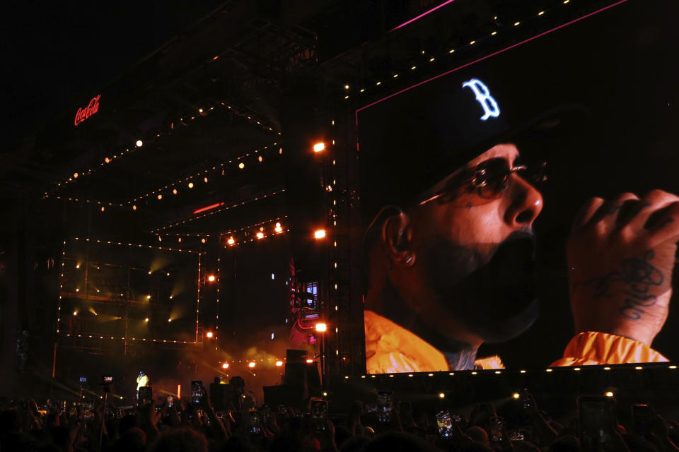 El cantante puertorriqueño Nicky Jam durante su concierto en el Coca-Cola Flow Fest en la Ciudad de México el 27 de noviembre de 2022. (Foto AP/Berenice Bautista)