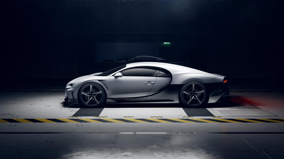 01_04_bugatti_chiron_super_sport_windtunnel_side_tipped_up.jpeg