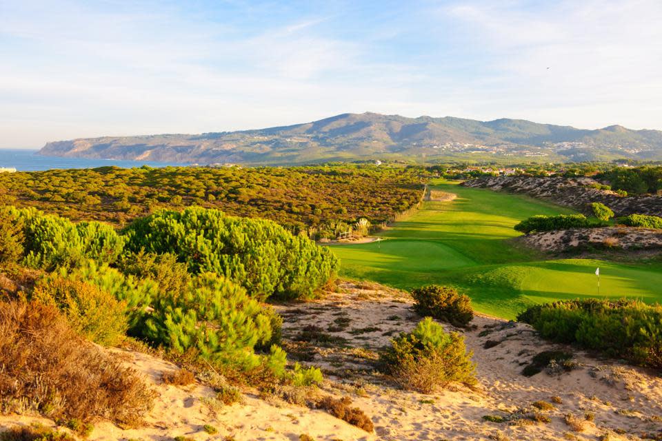 Campos de golf de las dunas de Oitavos en Lisboa, Portugal