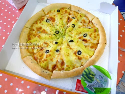 【韓國必吃】地瓜披薩고구마 피자～台灣沒有的新口味！美味到破表，連不吃PIZZA的我都淪陷啦！