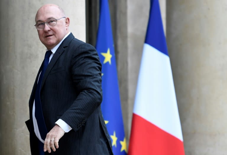 For French Finance Minister Michel Sapin, the problem ahead of a G20 finance ministers' meeting is that Washington did not appear to have a clear position on trade