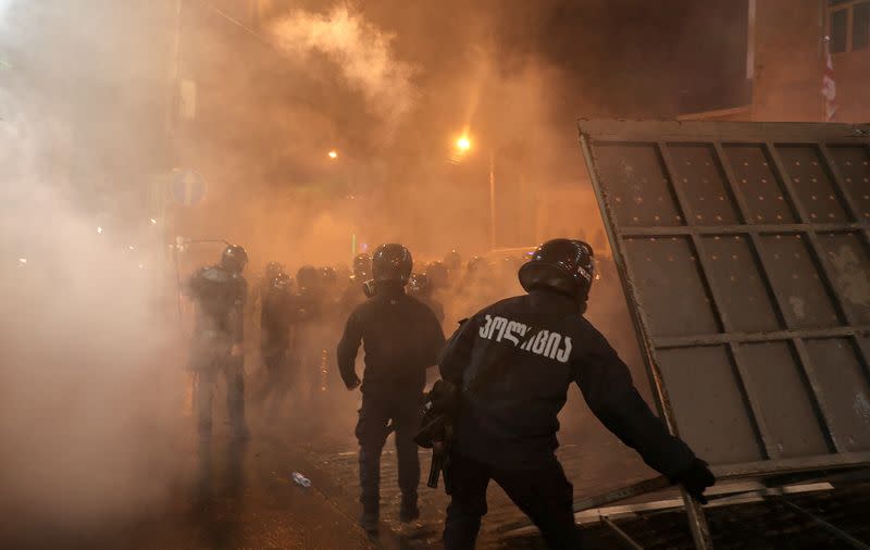 People protest against the "foreign agents" law in Tbilisi