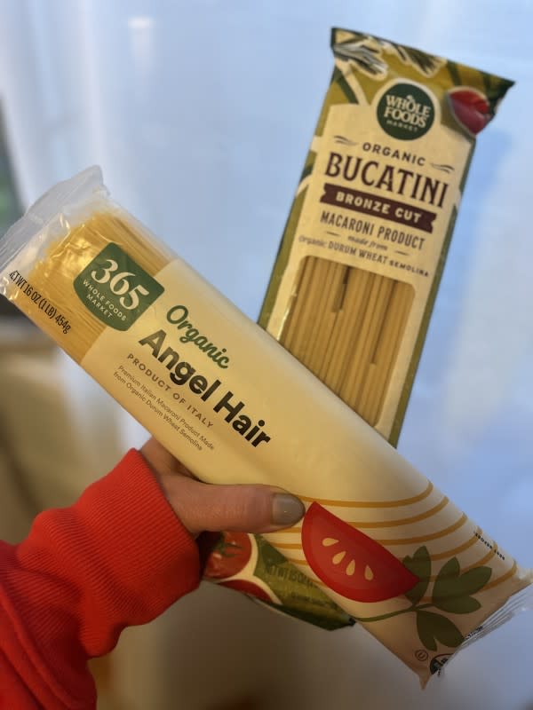 Bronze cut versus regular pasta<p>Courtesy of Jessica Wrubel</p>