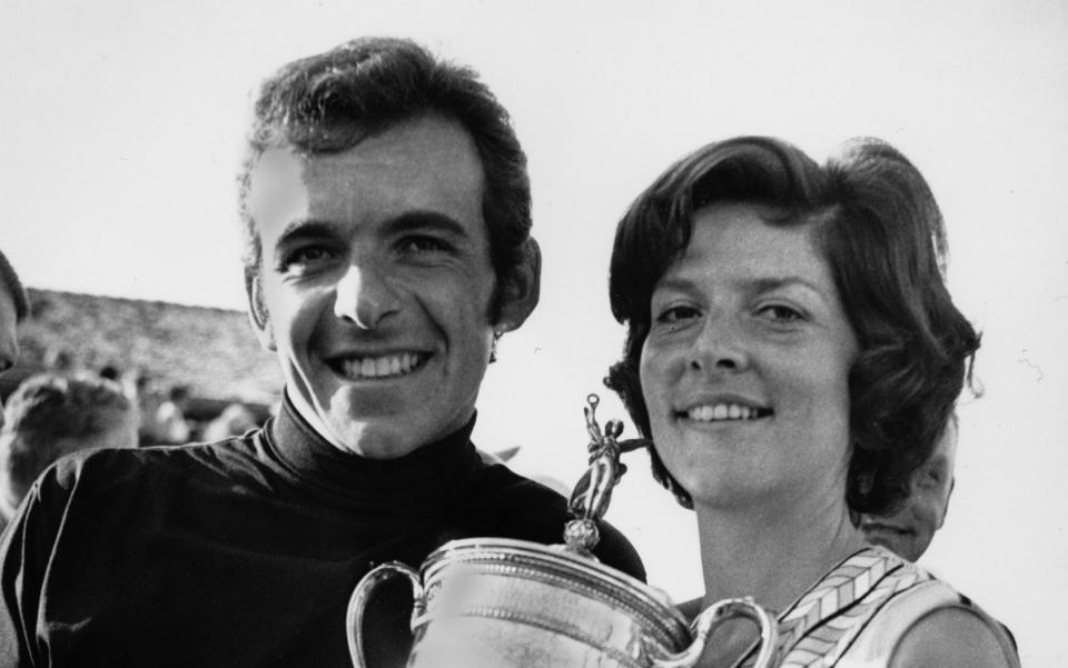 Tony Jacklin and his wife, Vivien, pose with his trophy at the Hazeltine National Golf Club - AP