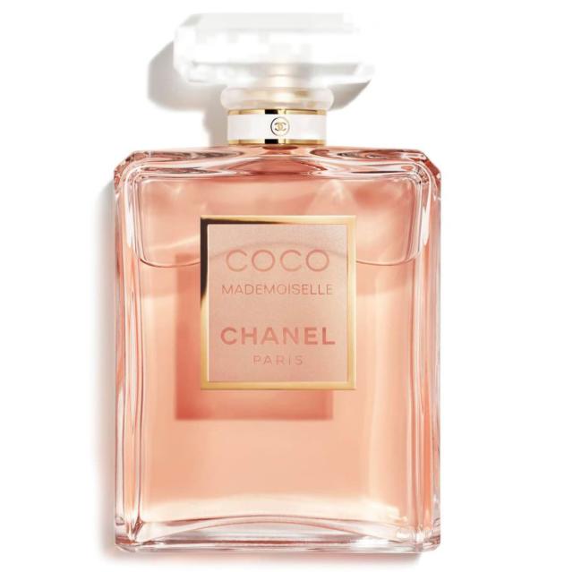 A Definitive List of the Best-Smelling Perfumes of All Time