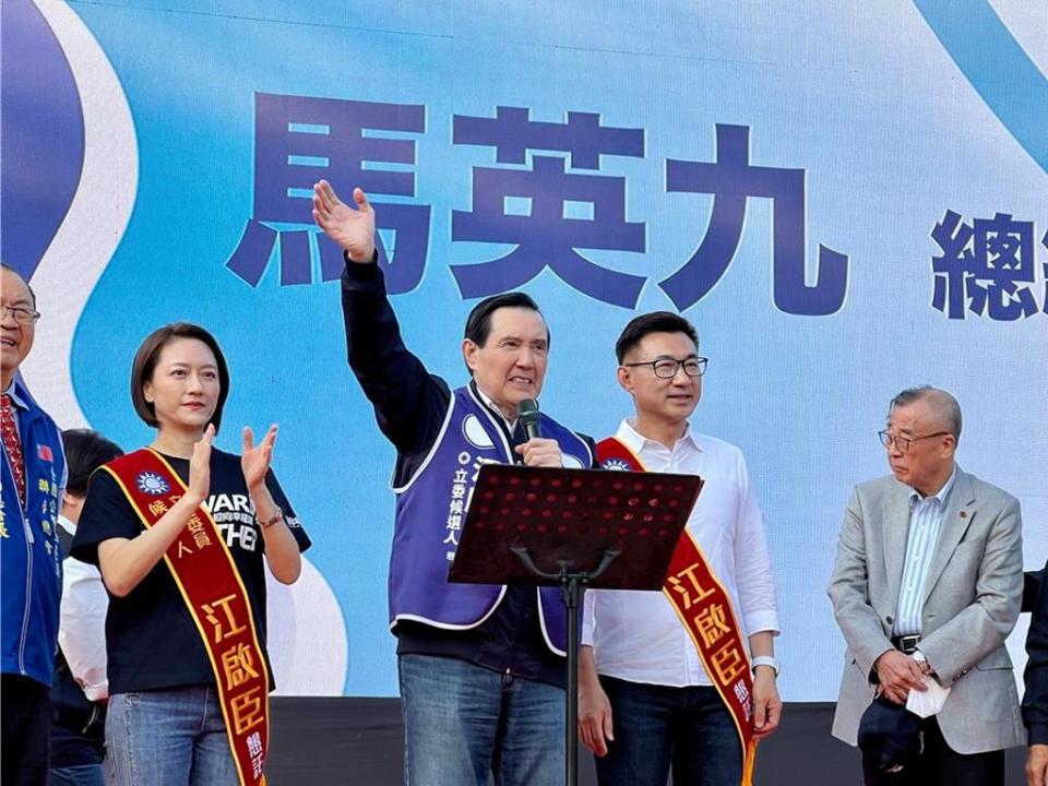 前總統馬英九說，民進黨執政以來，民主明顯倒退，大家日子過得不好，大家無法忍受，所以用選票讓民進黨下架。（張亦惠攝）