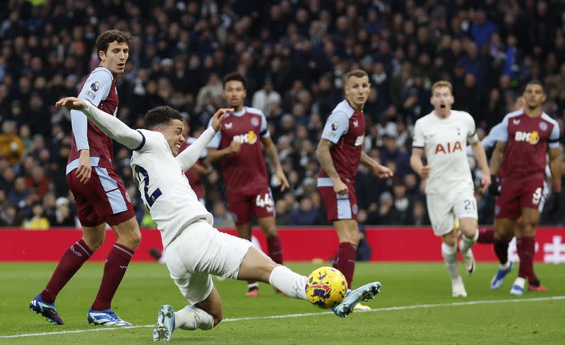 Premier League - Tottenham Hotspur v Aston Villa