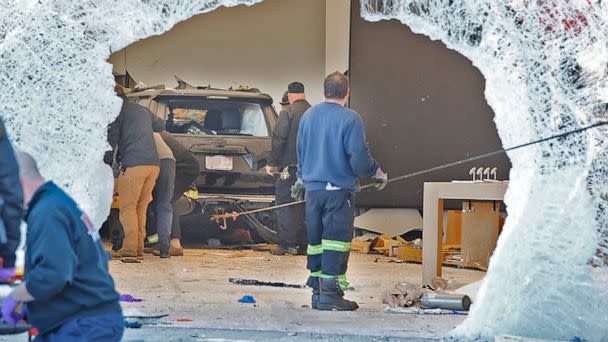 PHOTO: A vehicle crashed into an Apple store in Hingham, Mass., Nov. 21, 2022. (The Patriot Ledger/USA Today Network)