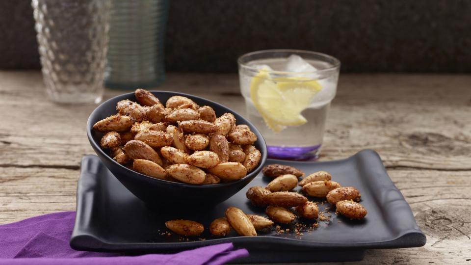spiced roasted almonds