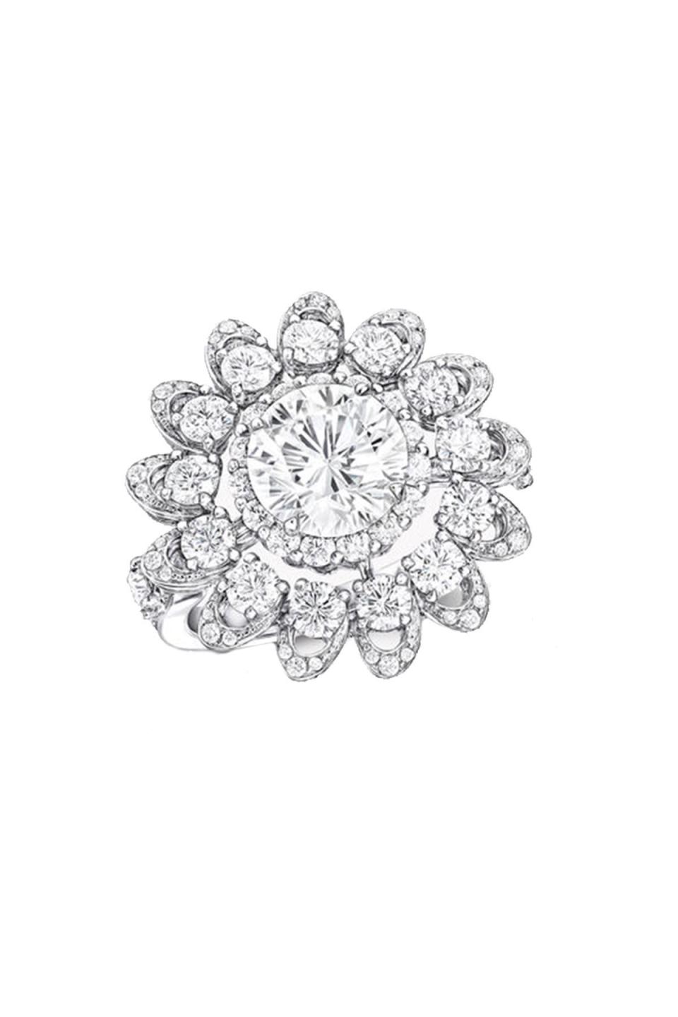 Graff Gateway Classic Pavé Diamond Ring