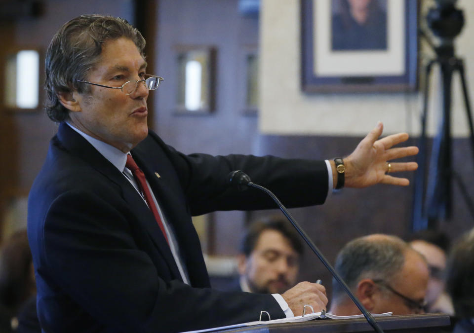 Defense attorney Larry Ottaway speaks during closing arguments in Oklahoma's ongoing opioid drug lawsuit against Johnson & Johnson Monday, July 15, 2019, in Norman, Okla. (AP Photo/Sue Ogrocki, Pool)