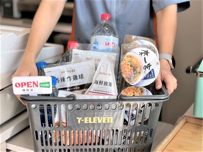 7-ELEVEN因應颱風預防性採購需求，在重點商圈提高多項商品備貨量。（圖／業者提供）
 